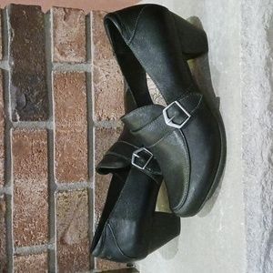 Taos, heeled, black shoes